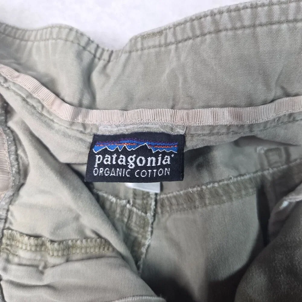 Patagonia Organic Cotton Cargo Shorts Men's Size 33 Khaki Hiking Utility